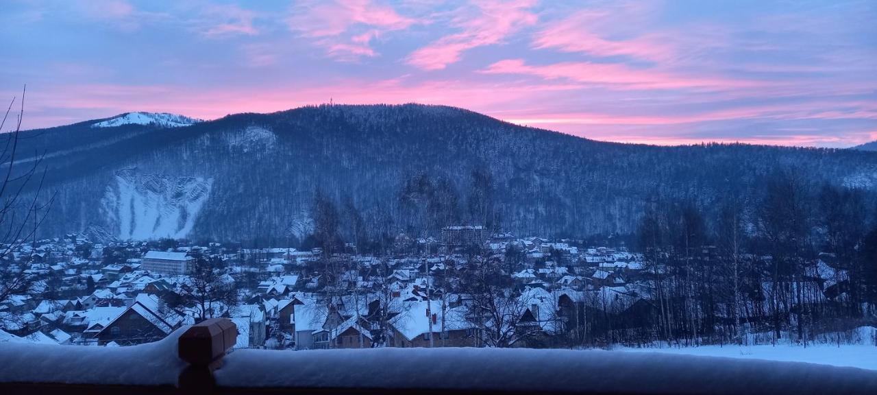 Villa Perfect Jaremče Esterno foto